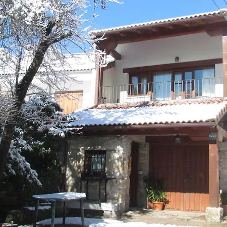 La Piedra Del Mediodia De Gredos *
