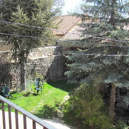 La Piedra Del Mediodia De Gredos *